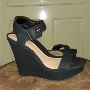 CALL IT SPRING! Black wedges.